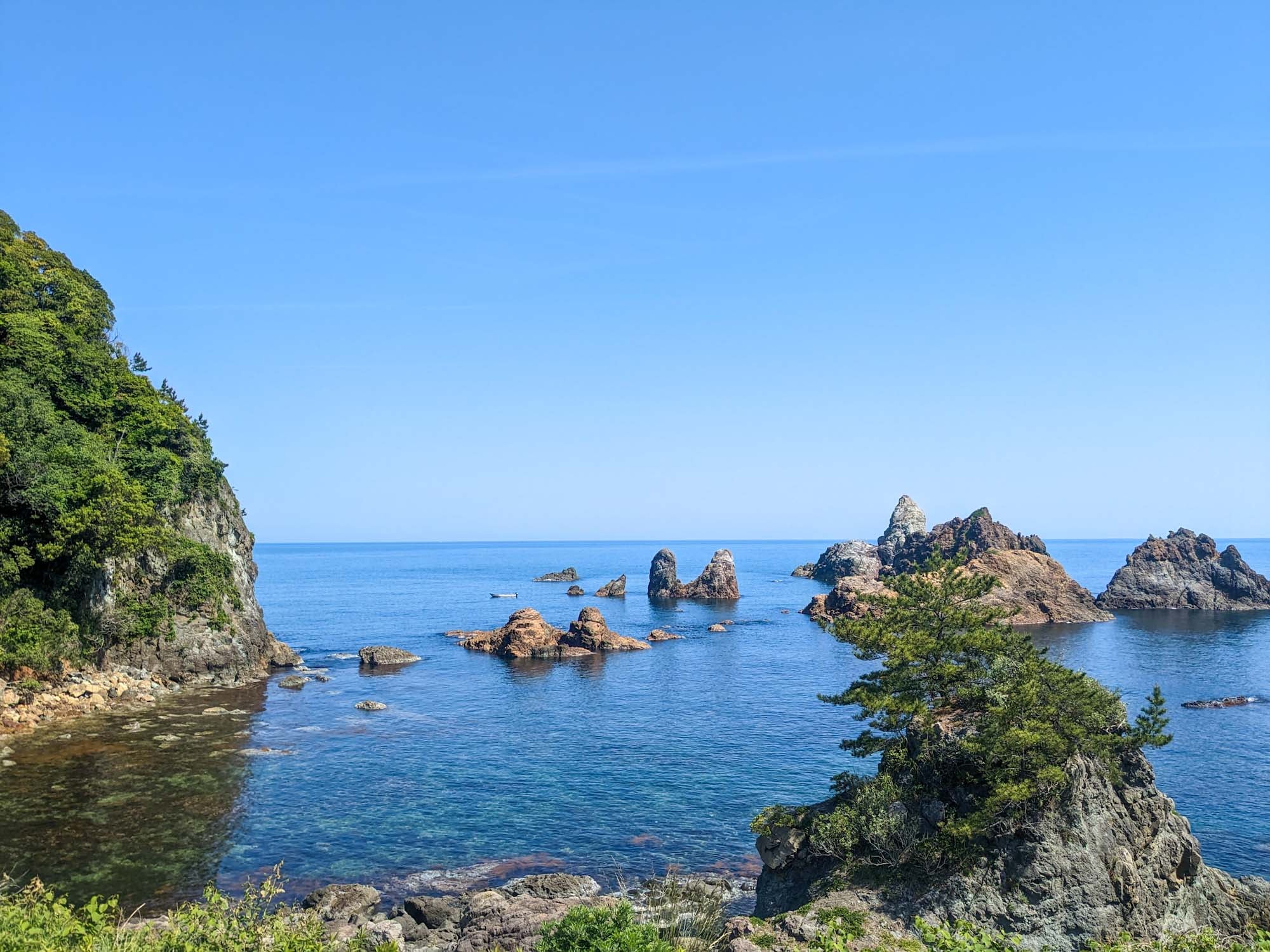 穴見海岸展望台 – 旬魚たつみ